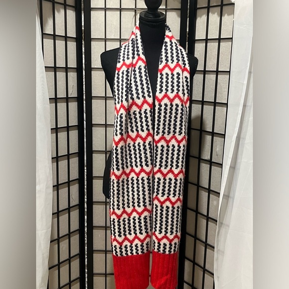 J. Crew Vibrant Red WHITE AND BLUE PATTERN SIX- FOOT—LONG WOVEN WINTER SCARF! - Picture 5 of 8